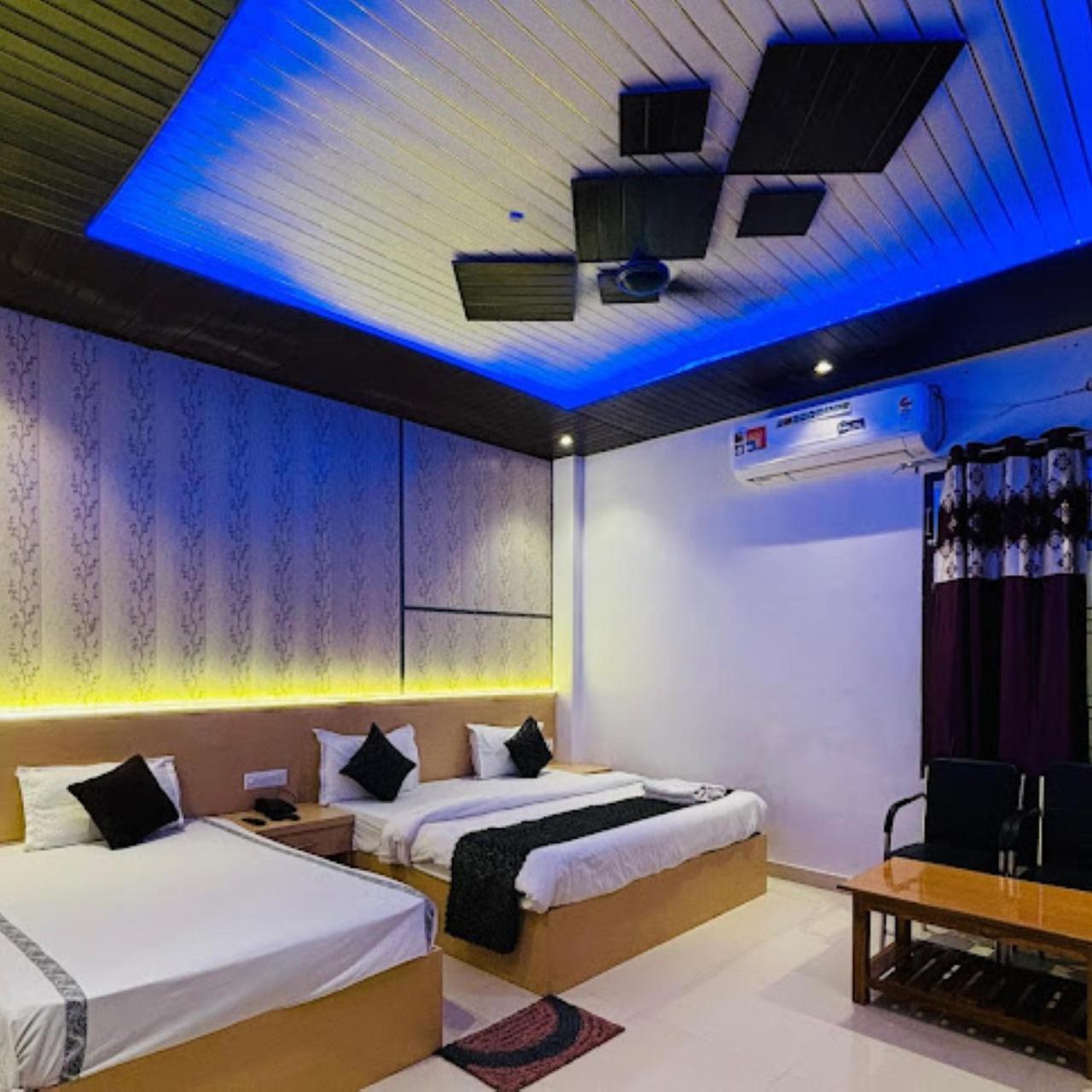 Hotel The Ramay Palace Ayodhya Εξωτερικό φωτογραφία