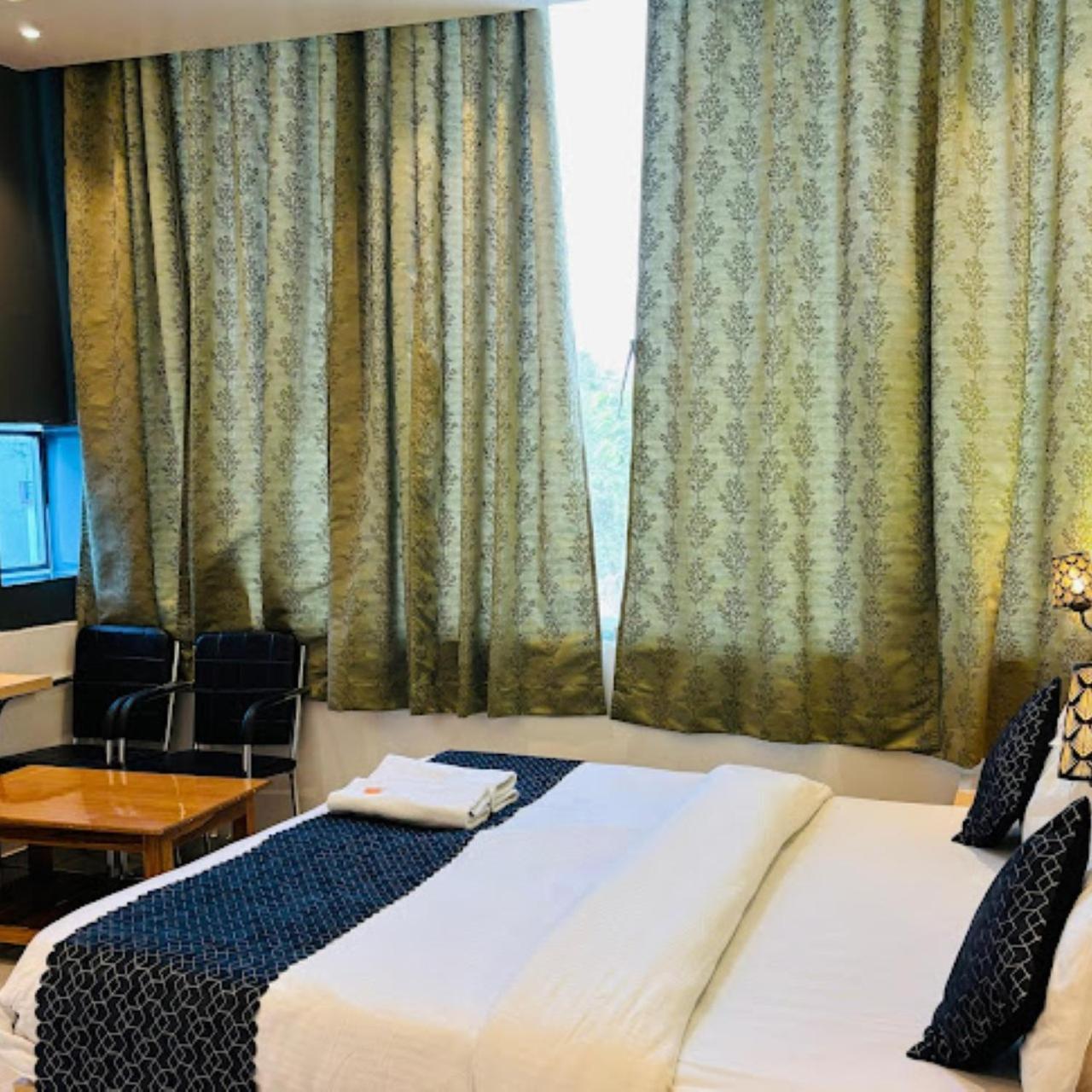 Hotel The Ramay Palace Ayodhya Εξωτερικό φωτογραφία